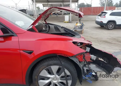 2023 Tesla Model Y Awd/Long Range Dual Motor All-Wheel Drive из США, поврежденный, VIN 7SAYGDEE1PA034003